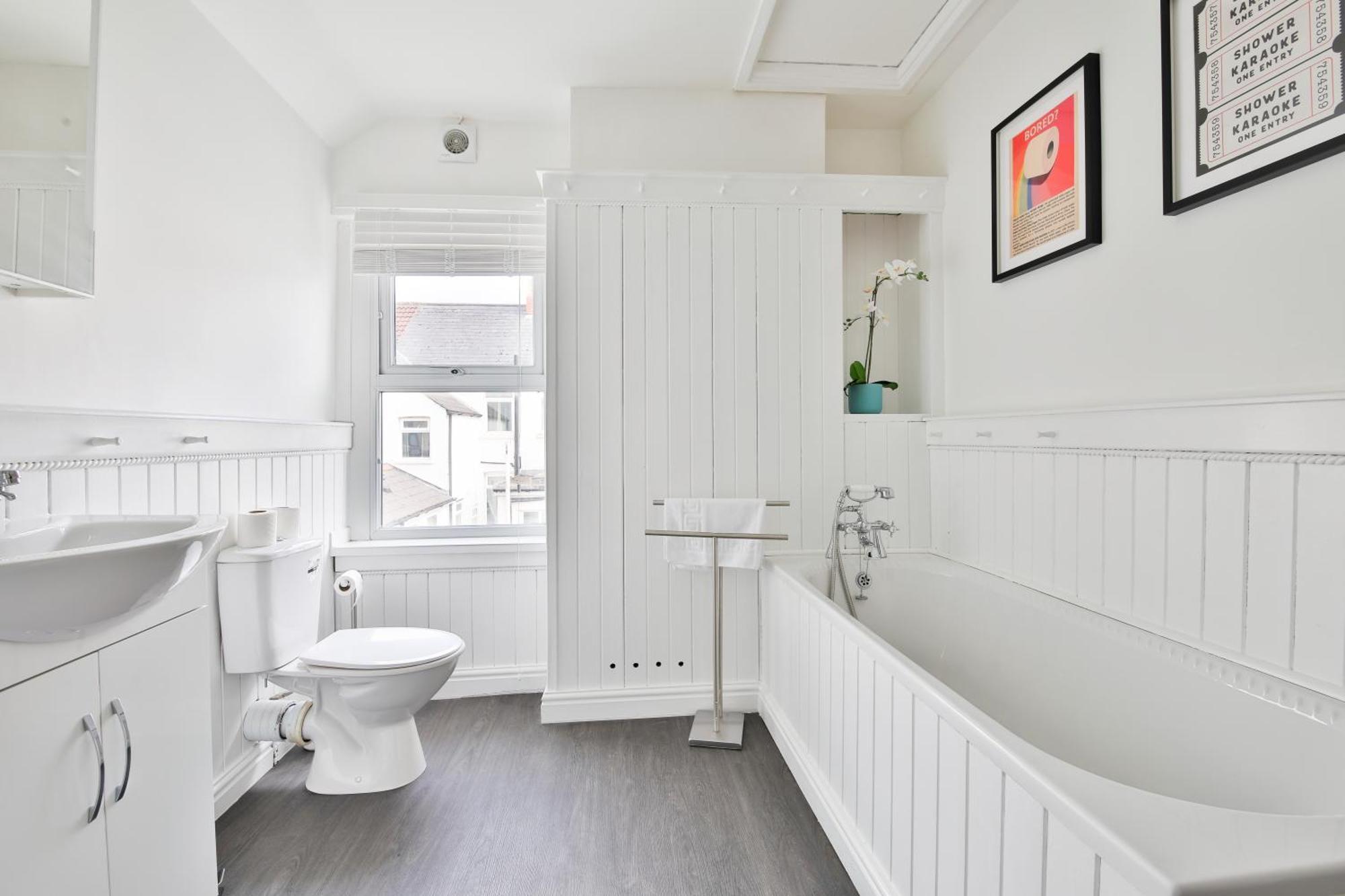 Fresh Cardiff Bay 2 Bedroom House- 3 Tv'S מראה חיצוני תמונה